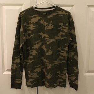 Camoflauge long sleeve waffle tee